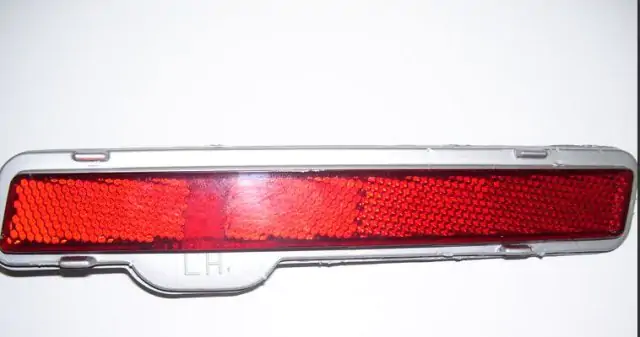 1982 - 92  CADILLAC DEVILLE , FLEETWOOD - zadní boční obrysové světlo  levé