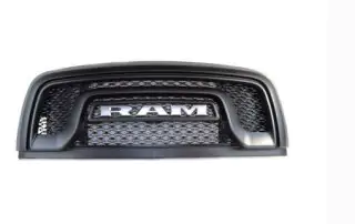 2015 - 2024 Ram  1500 Rebel  -přední mřížka
