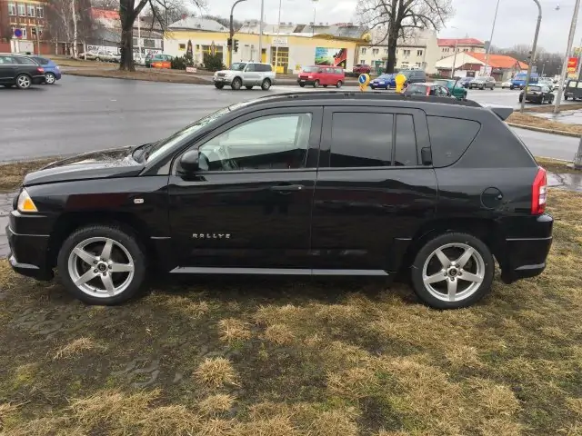 2007 - 17 Jeep Compass  -levé přední okno