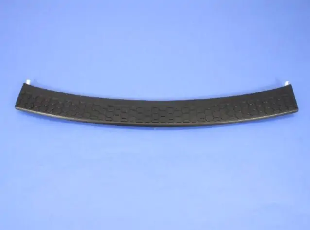 Lišta zadního nárazníku