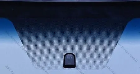 Čelní okno -2011 - 2014  FORD MUSTANG